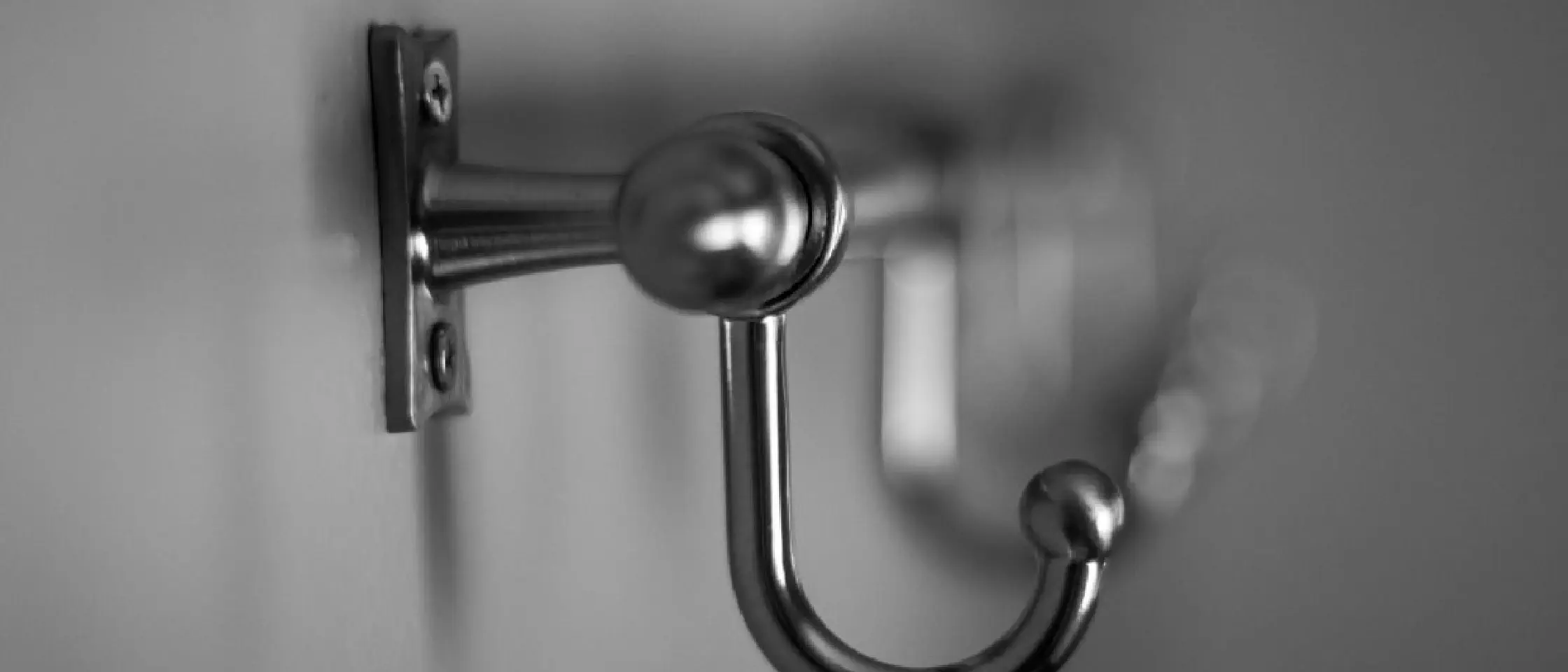 How to create a custom React hook to fetch an API (using TypeScript)?