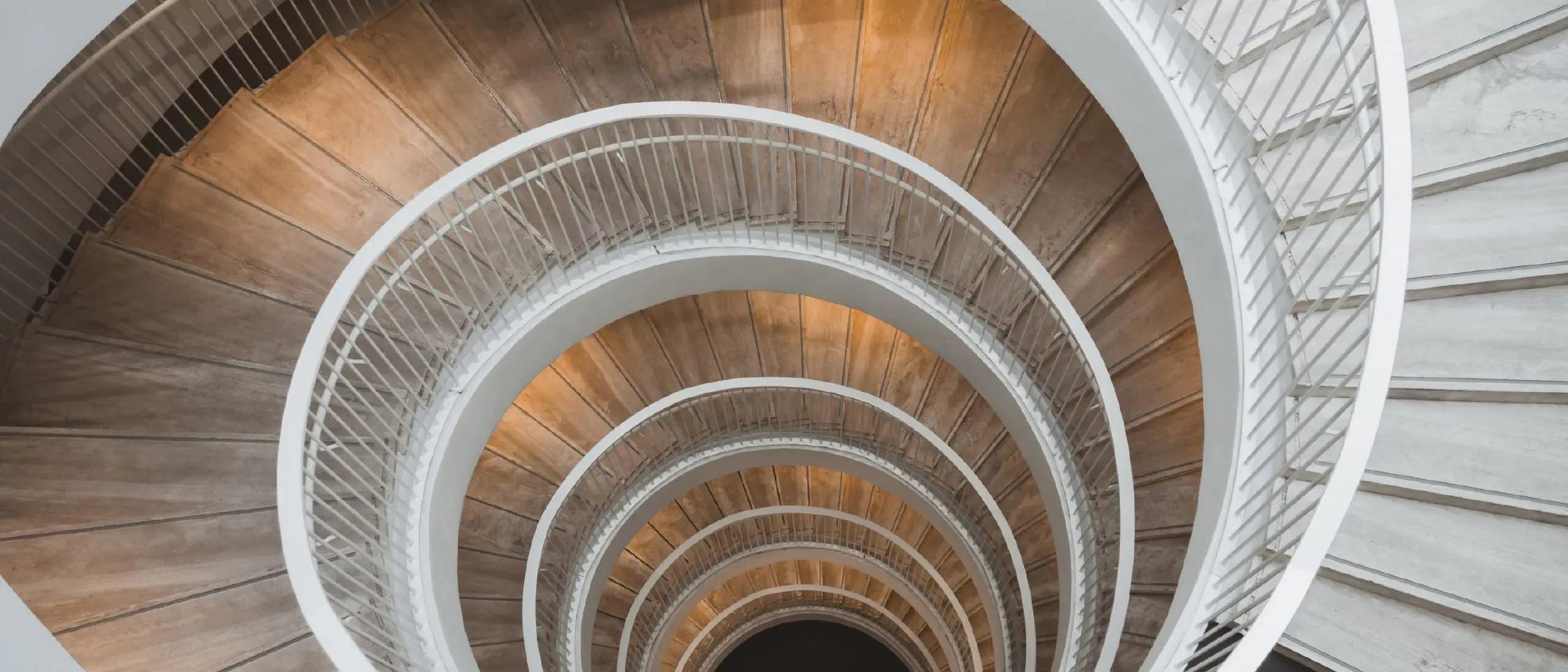 Loops or recursion for the Fibonacci sequence in JavaScript